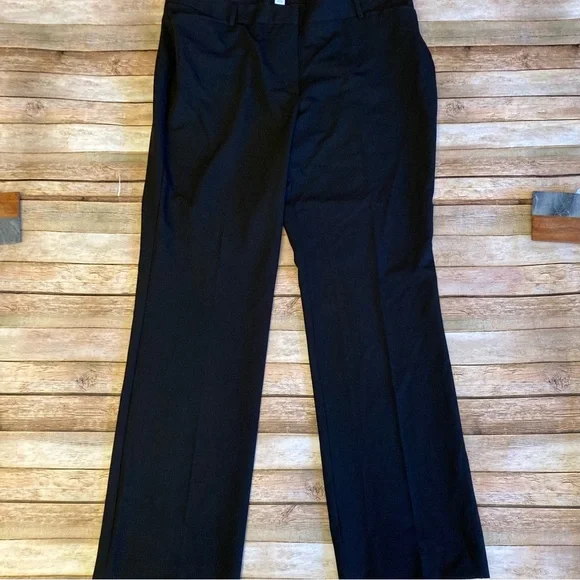 NWT Liz Claiborne Black Audra Curvy Trousers 18T Mid-Rise Straight Leg - Picture 2 of 9